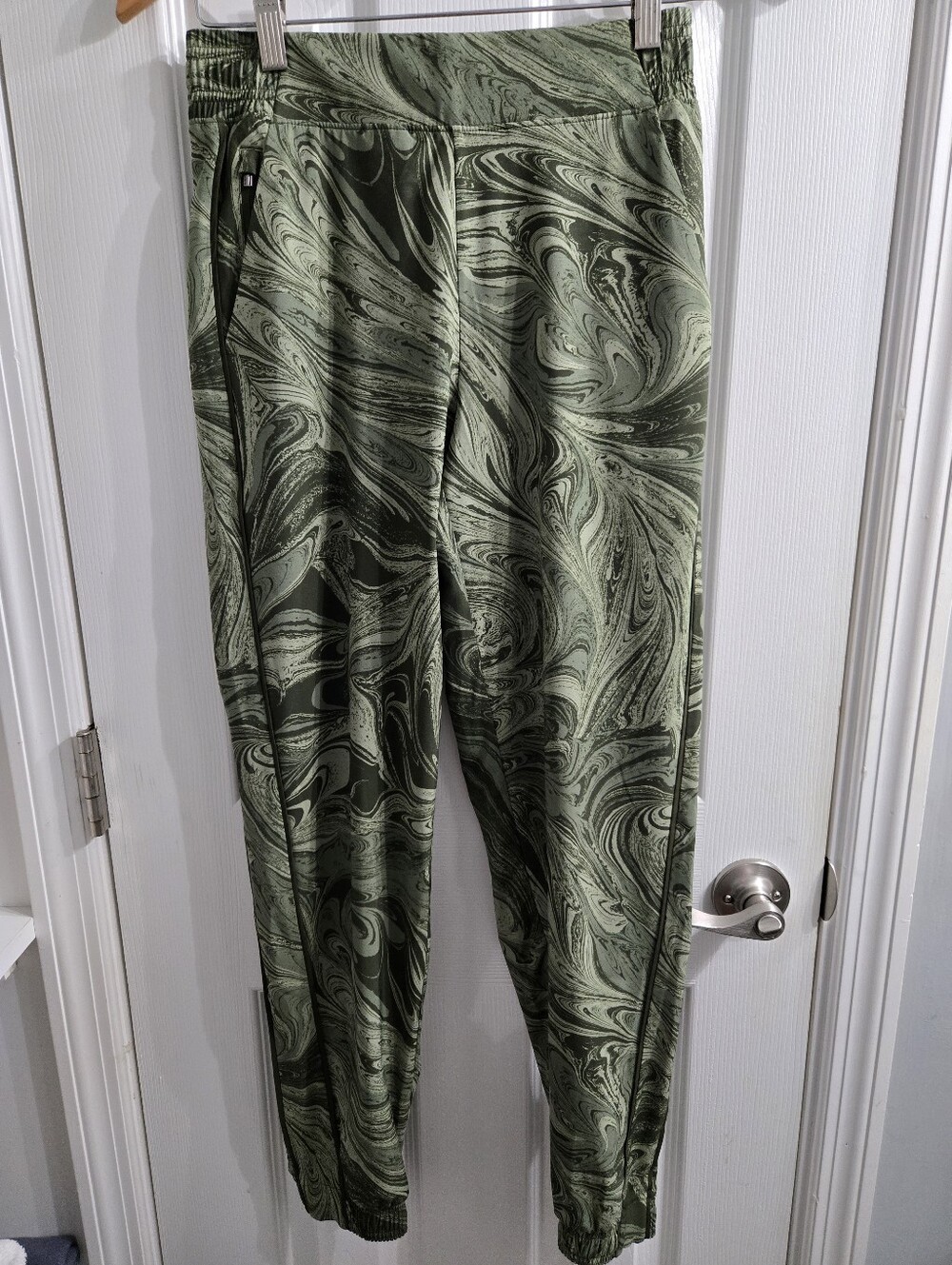 Athleta Brooklyn Joggers Pants Sumi Marble Green Running Yoga Sz 0 NWOT
